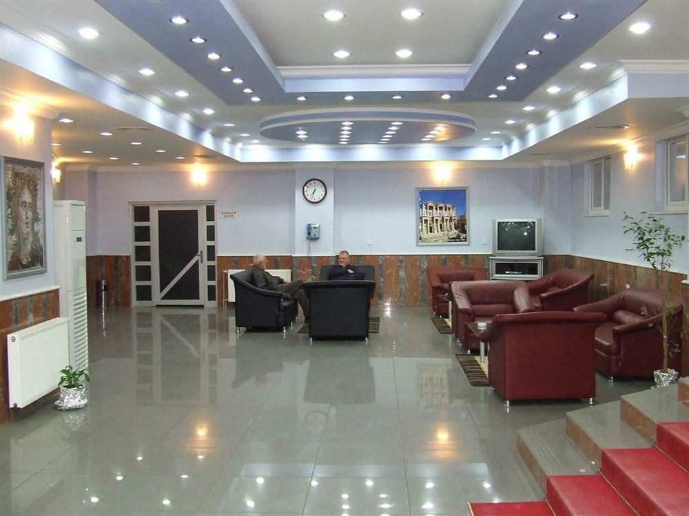 Metropolis Hotel Torbali Ngoại thất bức ảnh