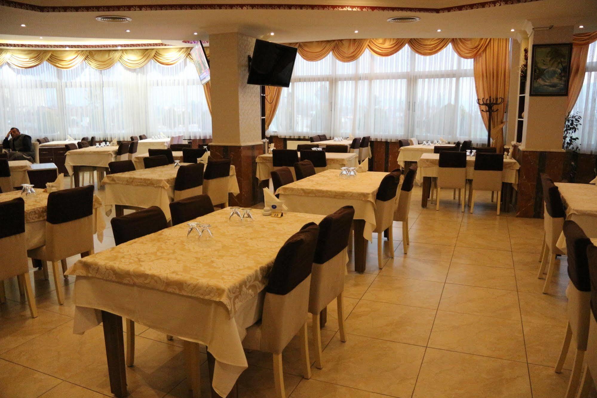 Metropolis Hotel Torbali Ngoại thất bức ảnh