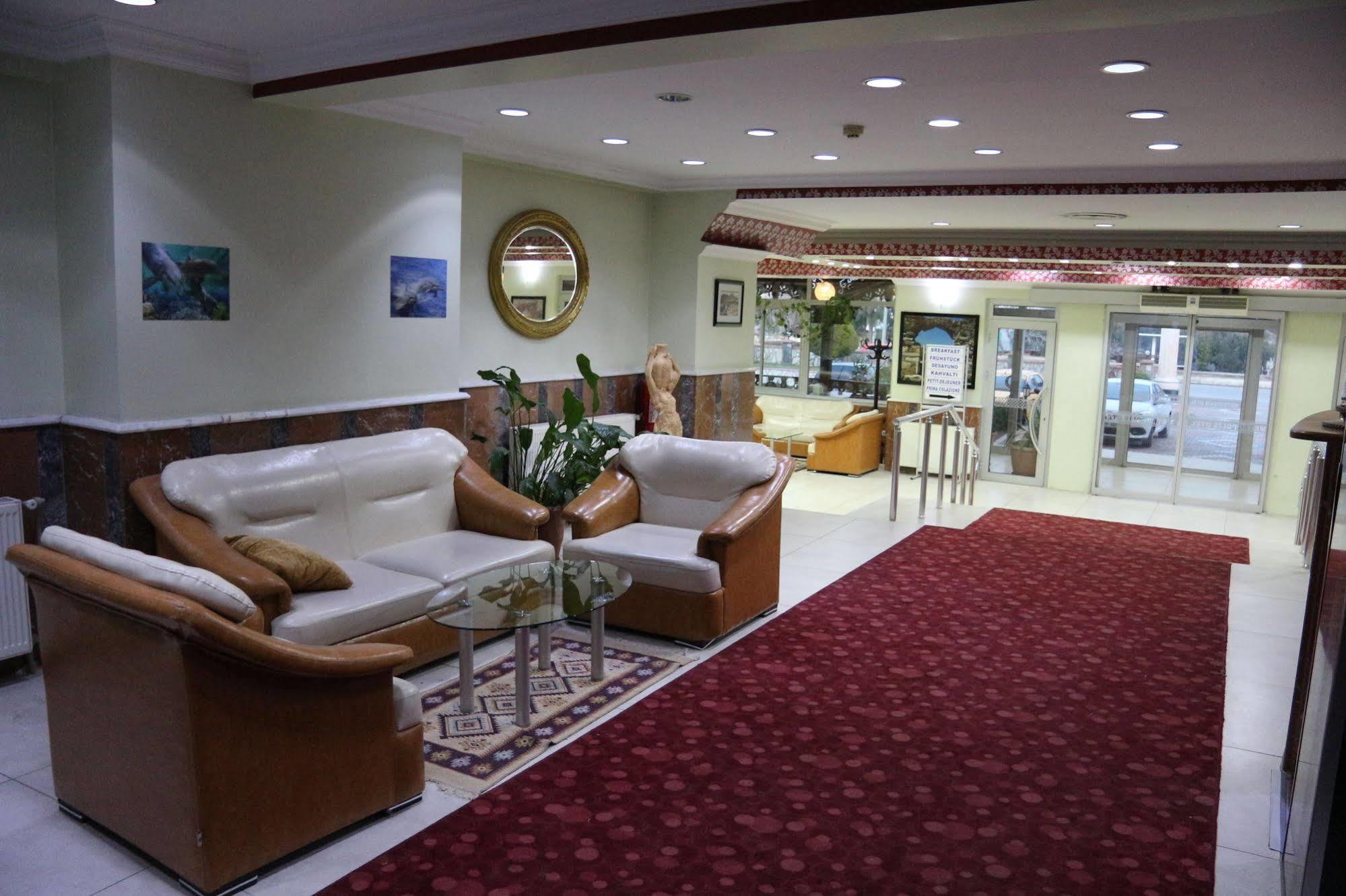Metropolis Hotel Torbali Ngoại thất bức ảnh